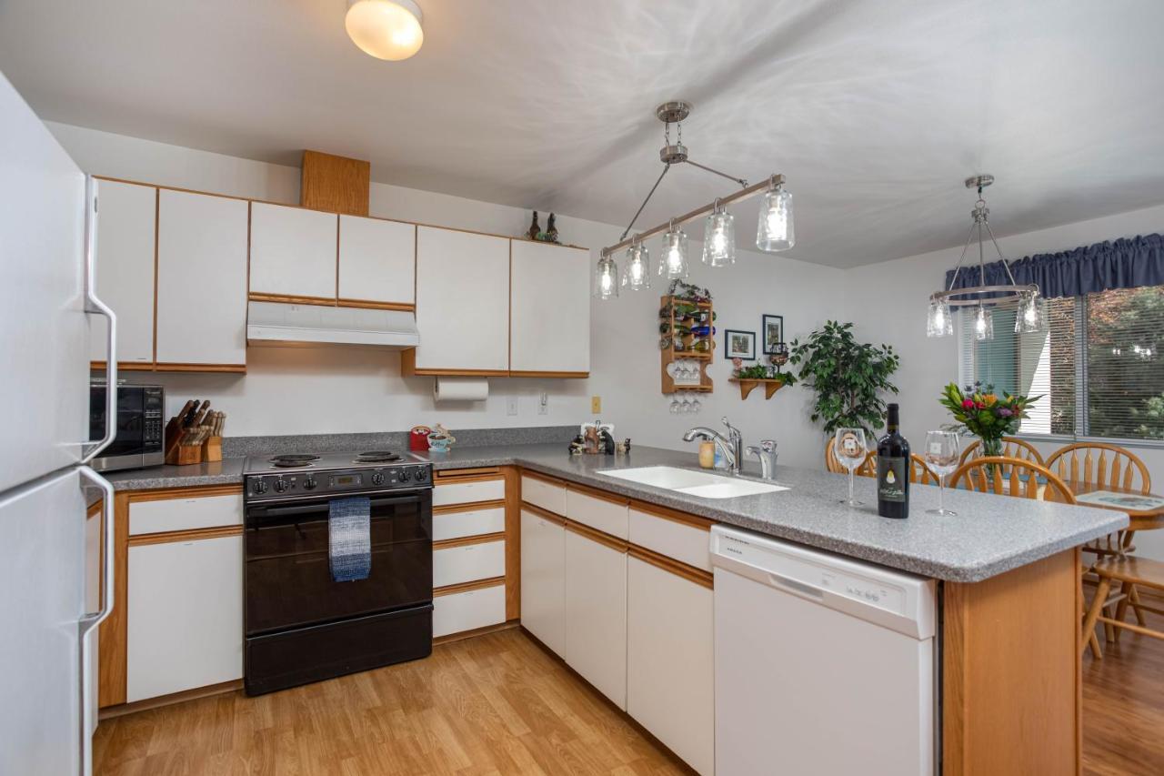 Walk To Downtown * 6 Guests * Pets * A/C! * No Stairs! Apartment Leavenworth Exterior photo